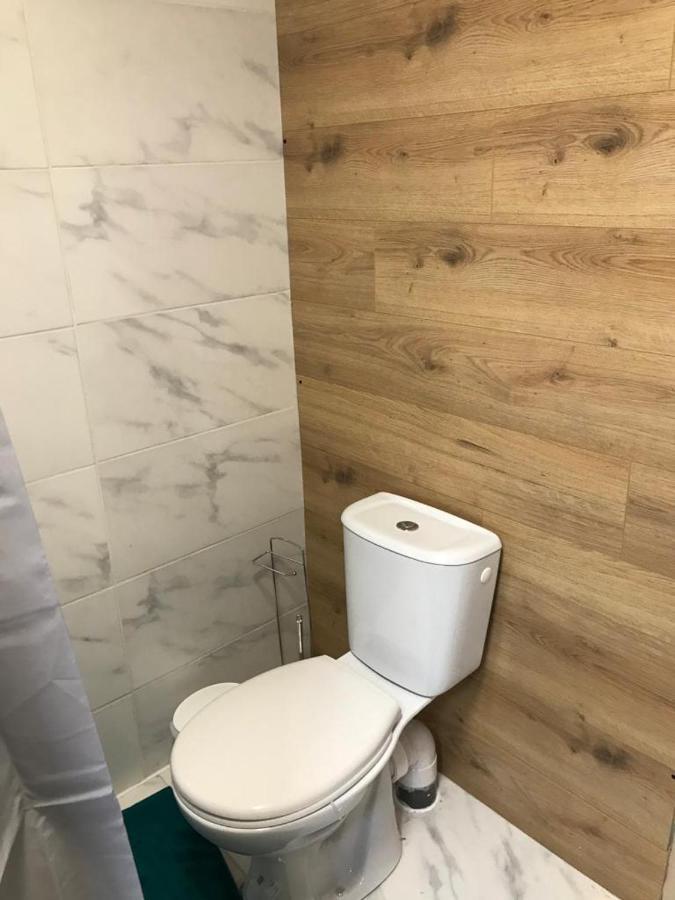 Le Flamboyant Avec Piscine Chauffee 30° Et Jacuzzi Apartamento Saint-André Exterior foto